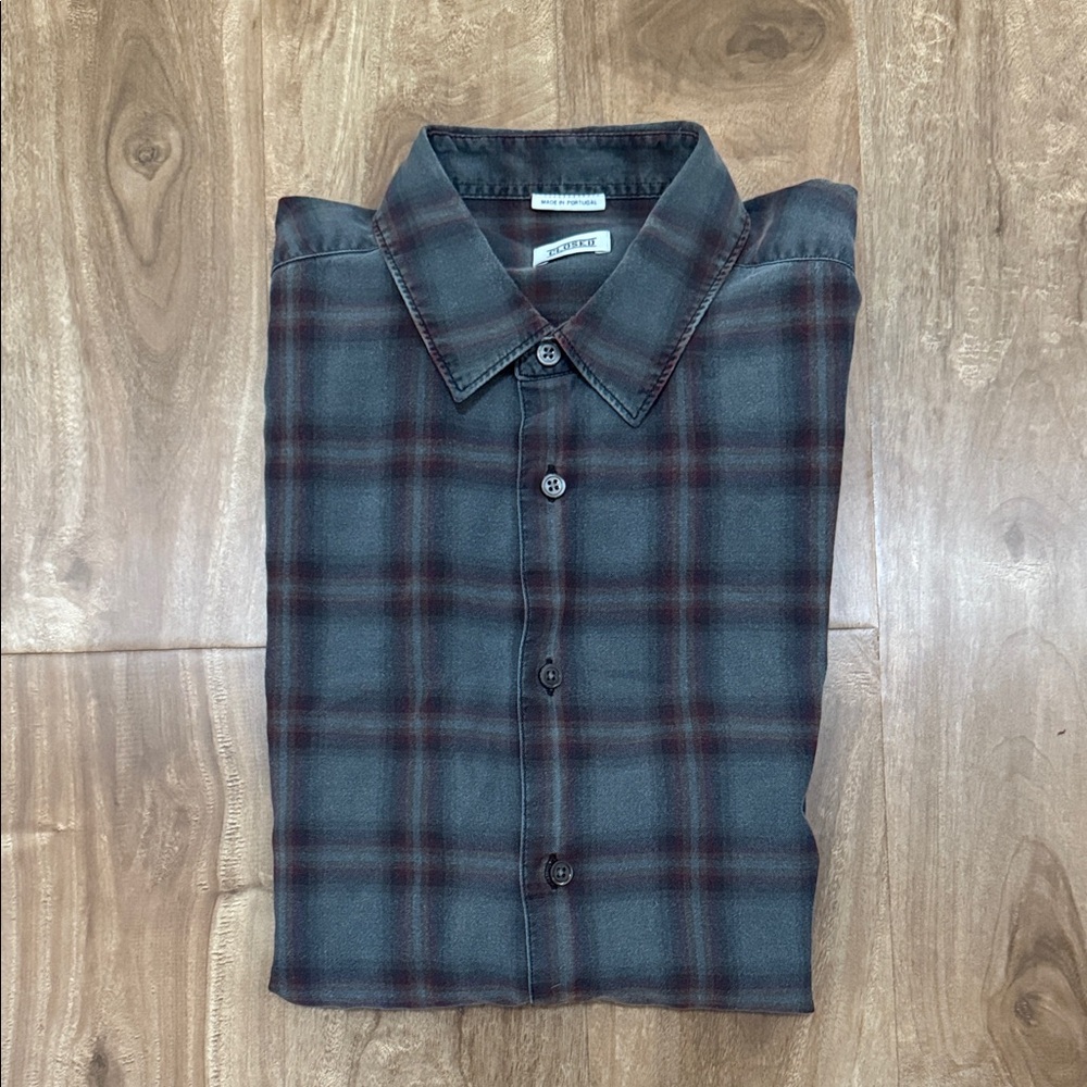 Closed Blue and Maroon Plaid Button-Down Shirt 100% cotton